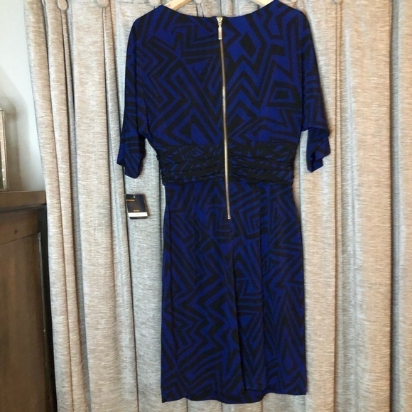 NWT Just Taylor Blue & Black Geometric Print Gold Zipper Back Dress Size 8 - Picture 8 of 12